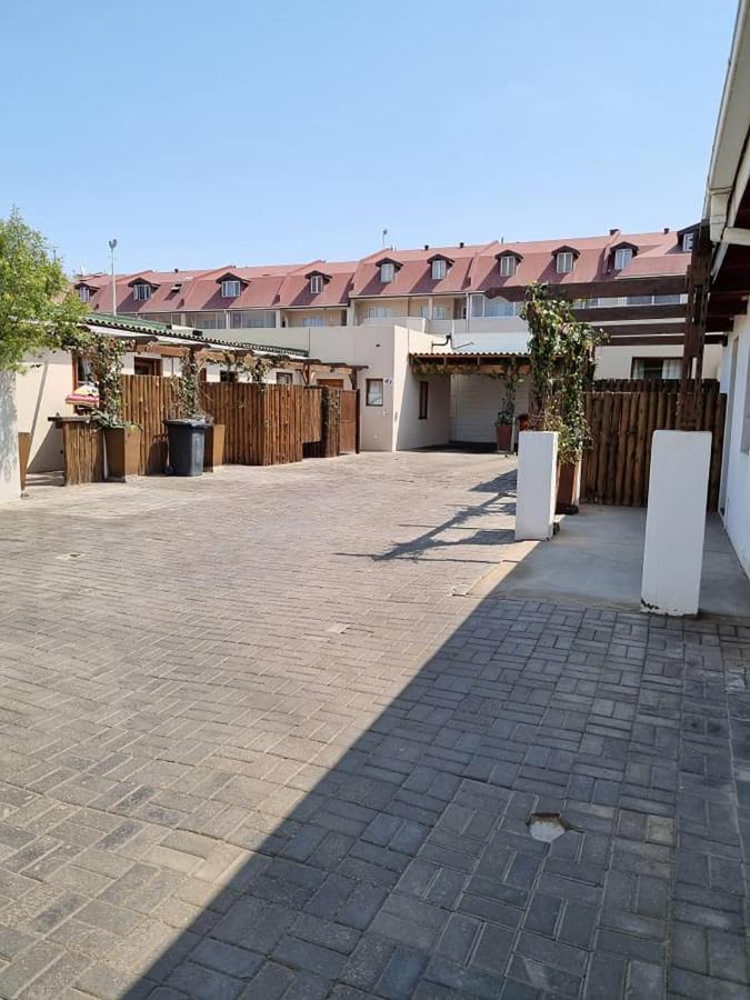 Eazy Sleep Accommodation Swakopmund Exterior foto