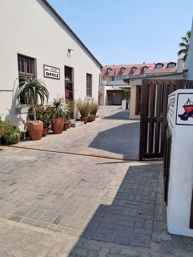 Eazy Sleep Accommodation Swakopmund Exterior foto
